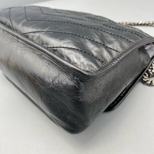 Yves Saint Laurent Medium Niki Messenger Pull Up Leather Black