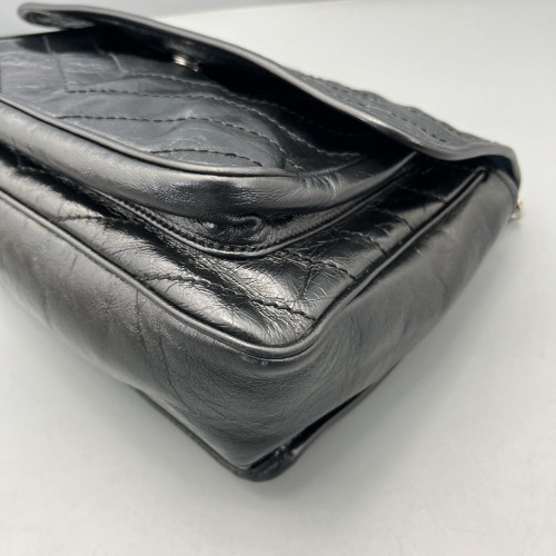 Yves Saint Laurent Medium Niki Messenger Pull Up Leather Black