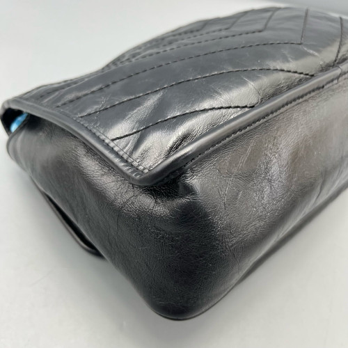 Yves Saint Laurent Medium Niki Messenger Pull Up Leather Black