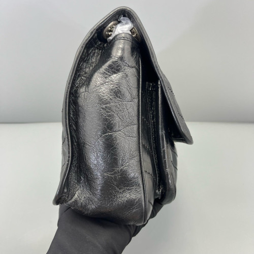 Yves Saint Laurent Medium Niki Messenger Pull Up Leather Black