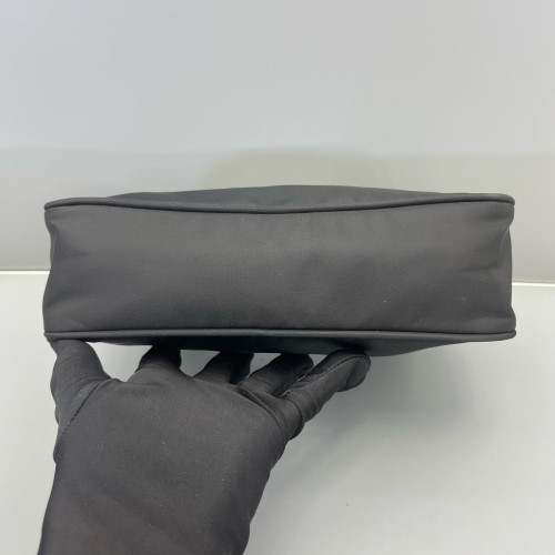 Prada Mini Re-Edition 2000 Shoulder Bag Tessuto Nylon Black