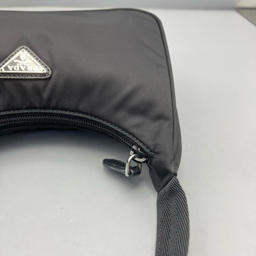 Prada Mini Re-Edition 2000 Shoulder Bag Tessuto Nylon Black