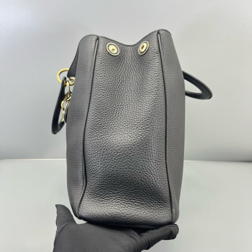 Dior Medium Diorama Grained Calfskin Black