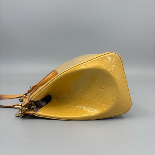 Louis Vuitton Brea MM Vernis Yellow
