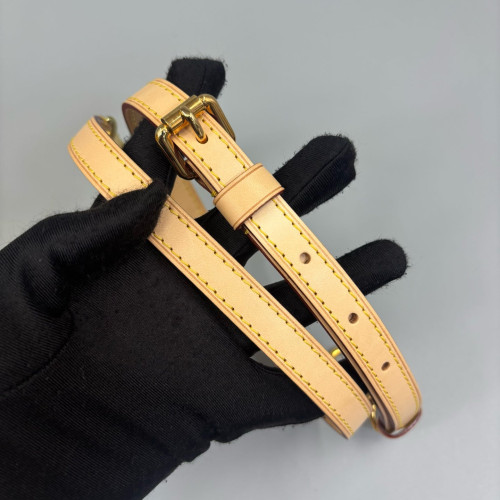 Louis Vuitton Brea MM Vernis Yellow