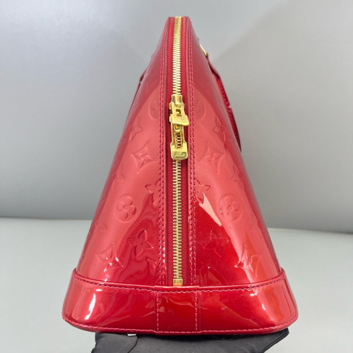 Louis Vuitton Alma GM Vernis Red