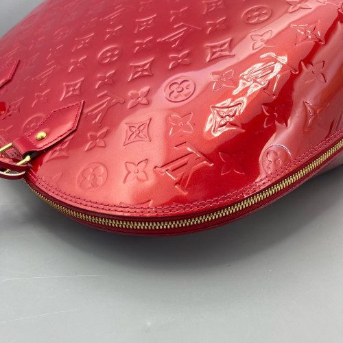 Louis Vuitton Alma GM Vernis Red