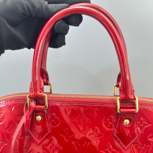 Louis Vuitton Alma GM Vernis Red