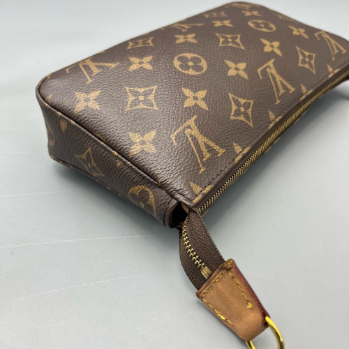 Louis Vuitton Pochette Accessories Monogram Brown
