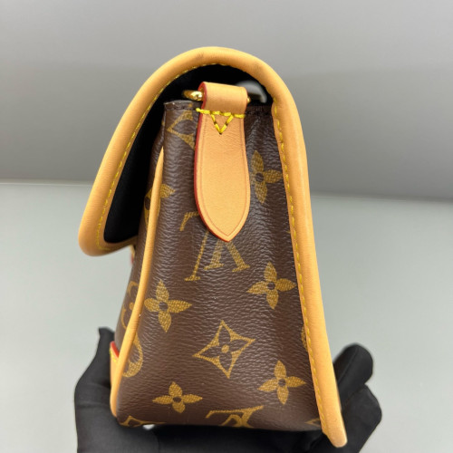 Louis Vuitton Diane Monogram Brown