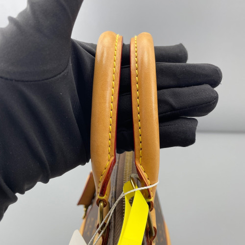 Louis Vuitton Alma BB Monogram Brown