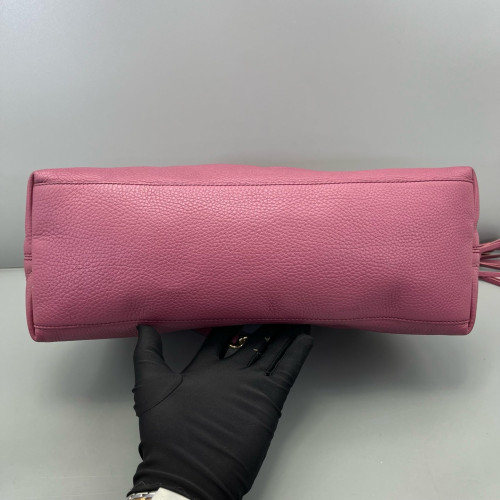 Gucci Medium Soho Shoulder Bag Calfskin Azalea Gucci Medium Soho Shoulder Bag Calfskin Azalea