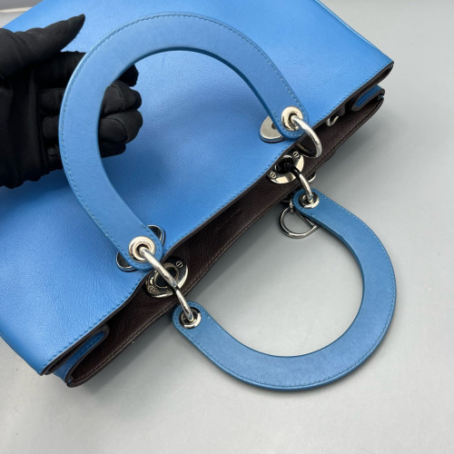 Dior Medium Diorissimo Tote Calfskin Blue