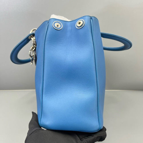 Dior Medium Diorissimo Tote Calfskin Blue