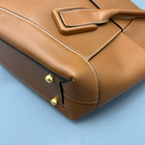 Bottega Veneta Medium Arco Intrecciato Nappa Tan