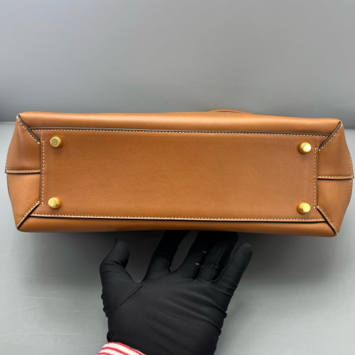 Bottega Veneta Medium Arco Intrecciato Nappa Tan