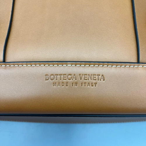 Bottega Veneta Medium Arco Intrecciato Nappa Tan