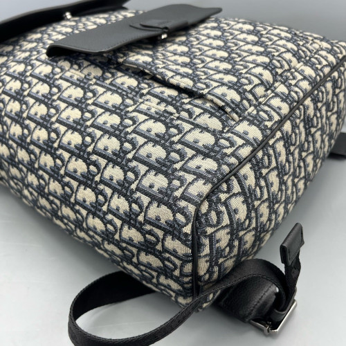 Dior Flap Backpack Oblique Black Beige Navy