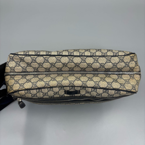 Gucci Messenger GG Supreme Monogram Beige Black