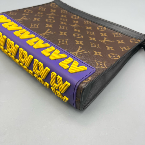 Louis Vuitton Lv Rubber Toiletry Pouch 26 Monogram Brown