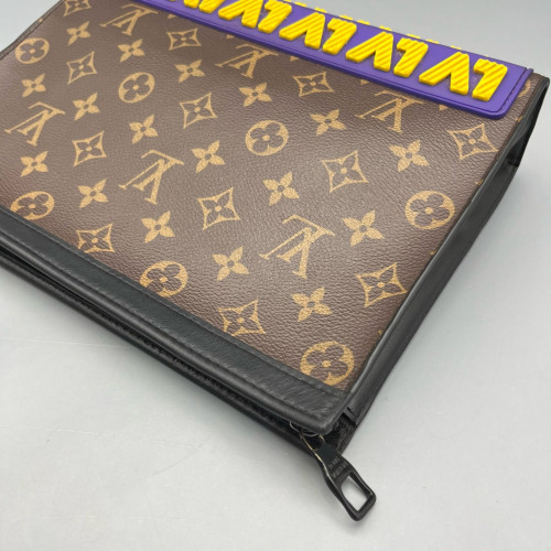 Louis Vuitton Lv Rubber Toiletry Pouch 26 Monogram Brown