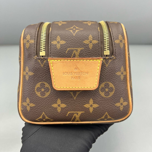 Louis Vuitton Dopp Kit Toilet Pouch Monogram Brown