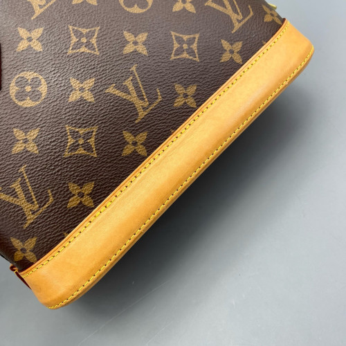 Louis Vuitton Alma BB Monogram Brown