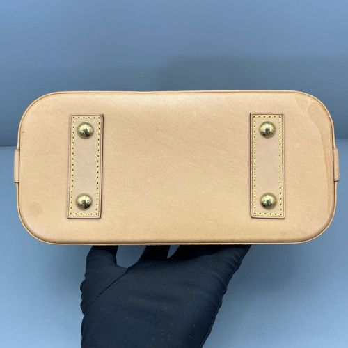 Louis Vuitton Alma BB Monogram Brown