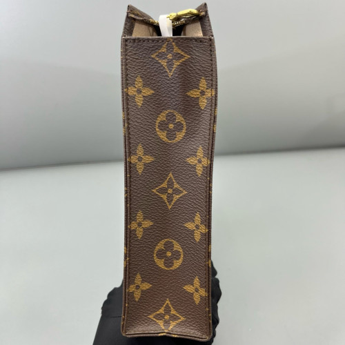 Louis Vuitton Toiletry Pouch 26 Monogram Brown