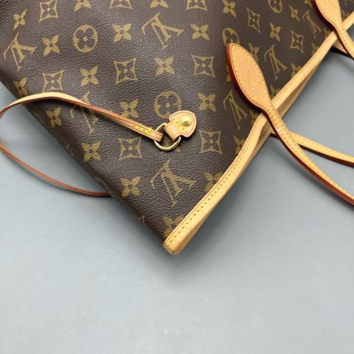 Louis Vuitton Neverfull MM Monogram Brown