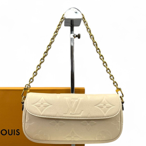 Louis Vuitton Ivy Wallet On Chain Monogram Empreinte White