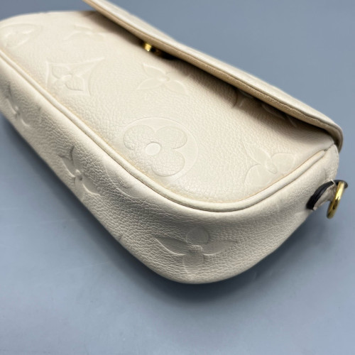 Louis Vuitton Ivy Wallet On Chain Monogram Empreinte White