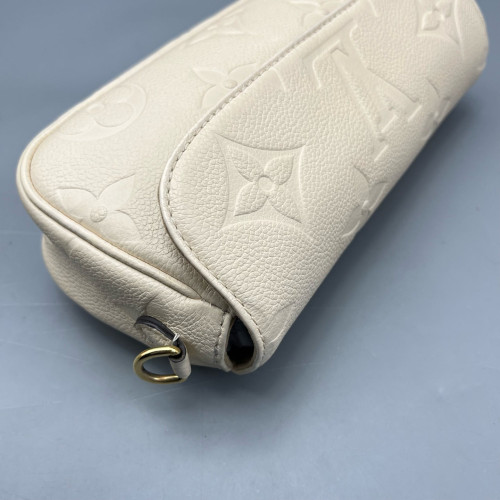 Louis Vuitton Ivy Wallet On Chain Monogram Empreinte White
