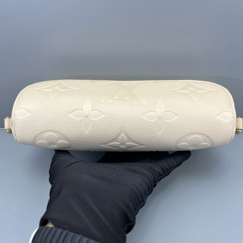 Louis Vuitton Ivy Wallet On Chain Monogram Empreinte White