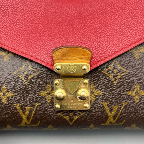 Louis Vuitton Pallas Chain Monogram Brown