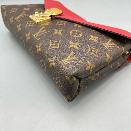 Louis Vuitton Pallas Chain Monogram Brown