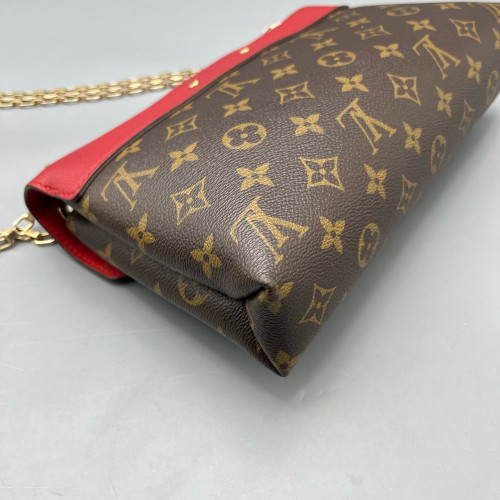 Louis Vuitton Pallas Chain Monogram Brown