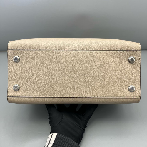Louis Vuitton City Steamer MM Calfskin Grey