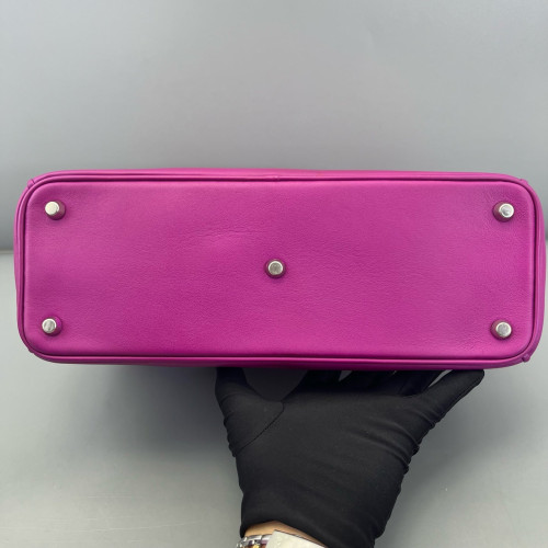 Dior Medium Diorissimo Tote Grained Calfskin Magenta