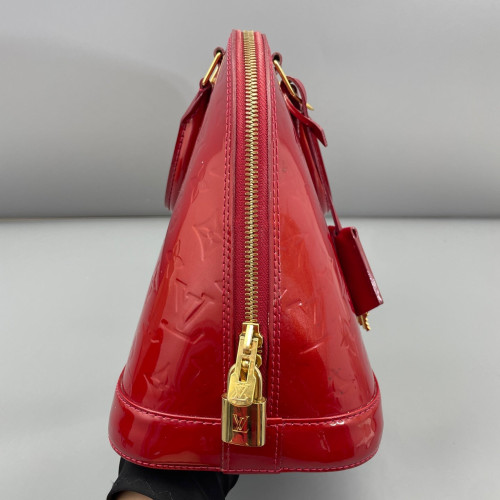 Louis Vuitton Alma PM Vernis Red