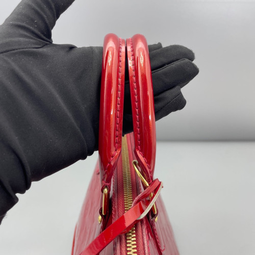 Louis Vuitton Alma PM Vernis Red