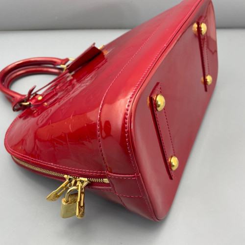 Louis Vuitton Alma PM Vernis Red