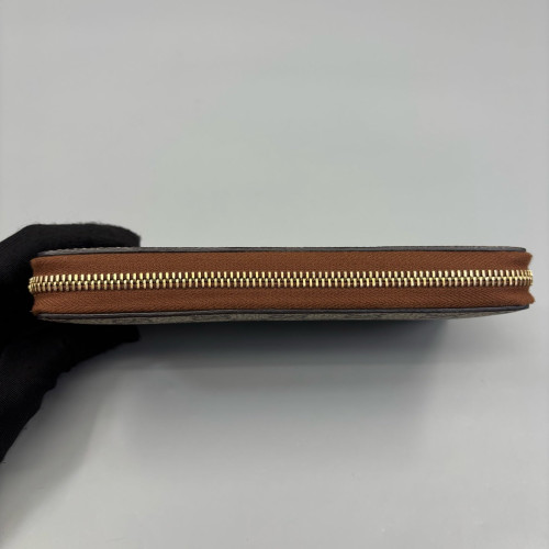 Gucci Zip Around Wallet GG Supreme Monogram Brown