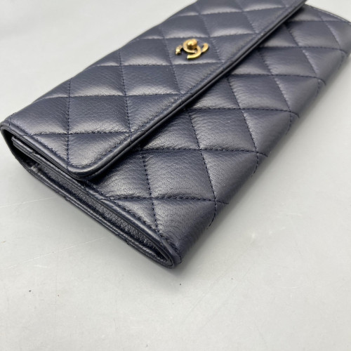 Chanel Quilted Yen Wallet Calfskin Dark Blue