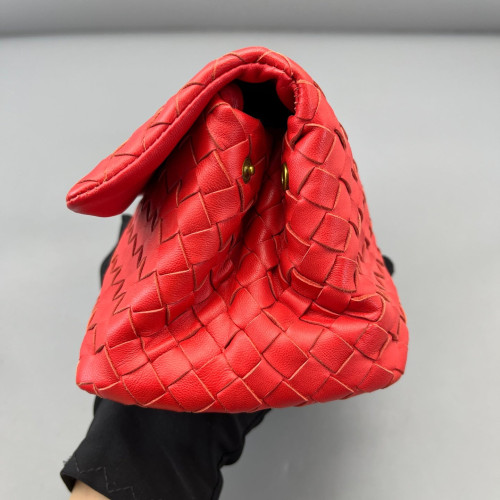 Bottega Veneta Clutch Lambskin Intrecciato Nappa Red Bottega Veneta Clutch Lambskin Intrecciato Nappa Red