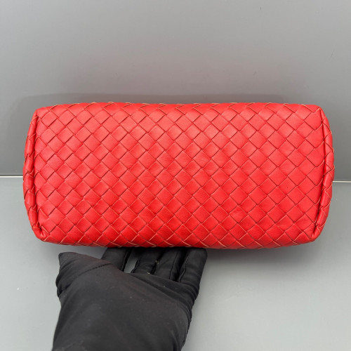 Bottega Veneta Clutch Lambskin Intrecciato Nappa Red Bottega Veneta Clutch Lambskin Intrecciato Nappa Red