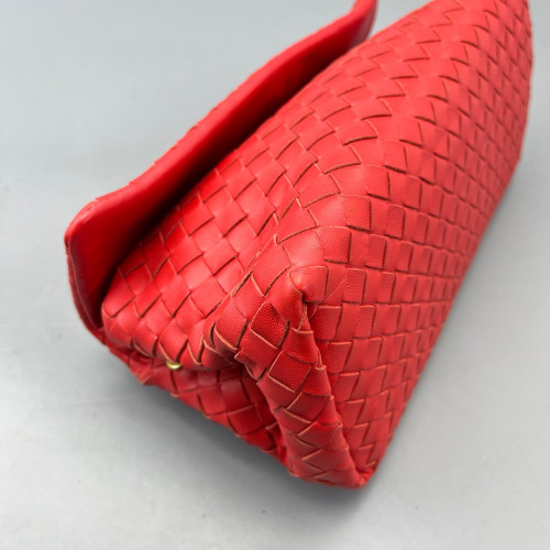 Bottega Veneta Clutch Lambskin Intrecciato Nappa Red Bottega Veneta Clutch Lambskin Intrecciato Nappa Red