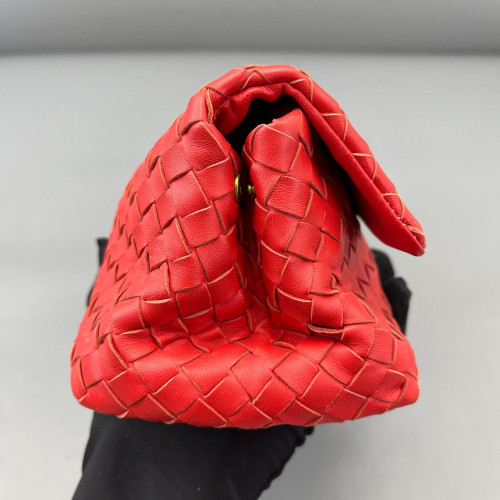 Bottega Veneta Clutch Lambskin Intrecciato Nappa Red Bottega Veneta Clutch Lambskin Intrecciato Nappa Red