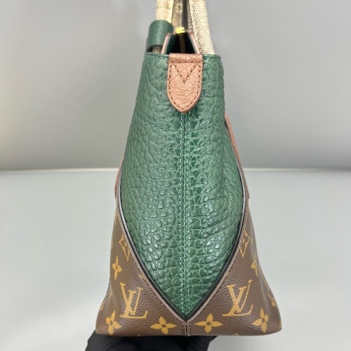 Louis Vuitton Majestueux Tote PM Monogram Ostrich Lizard Brown