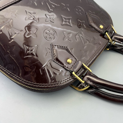 Louis Vuitton Alma BB Vernis Amarante